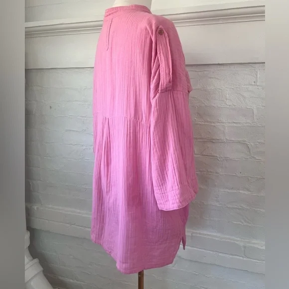 Acacia Swimwear Van Shirt in Sweet Pea Pink Gauze Organic Cotton Button Down - Picture 7 of 12